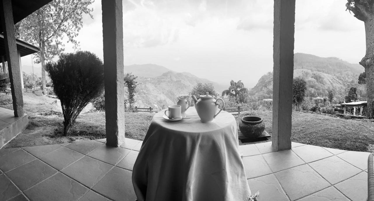 Ambiente Guest House Ella Buitenkant foto