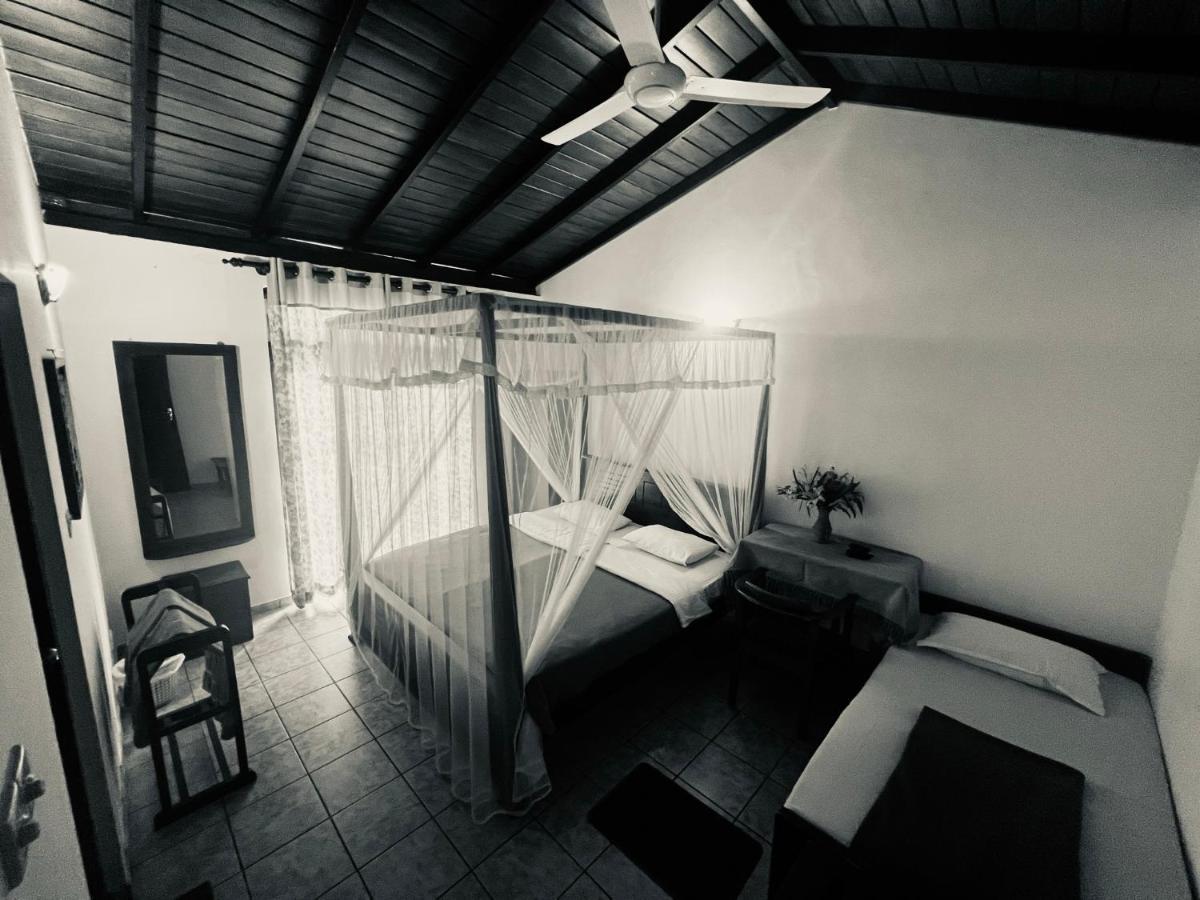 Ambiente Guest House Ella Buitenkant foto